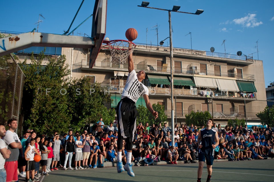 Giannis Antetokounmpo in Athens / Ο Γιάννης Αντετοκούνμπο στα Σεπόλια