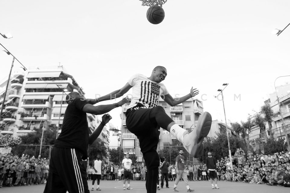 Giannis Antetokounmpo in Athens / Ο Γιάννης Αντετοκούνμπο στα Σεπόλια