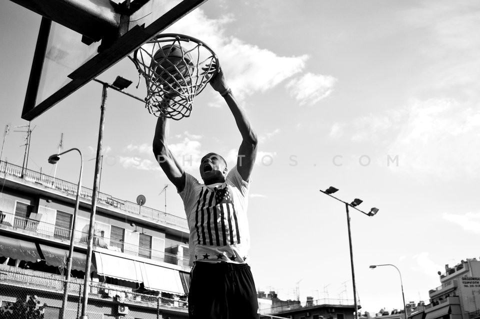 Giannis Antetokounmpo in Athens / Ο Γιάννης Αντετοκούνμπο στα Σεπόλια