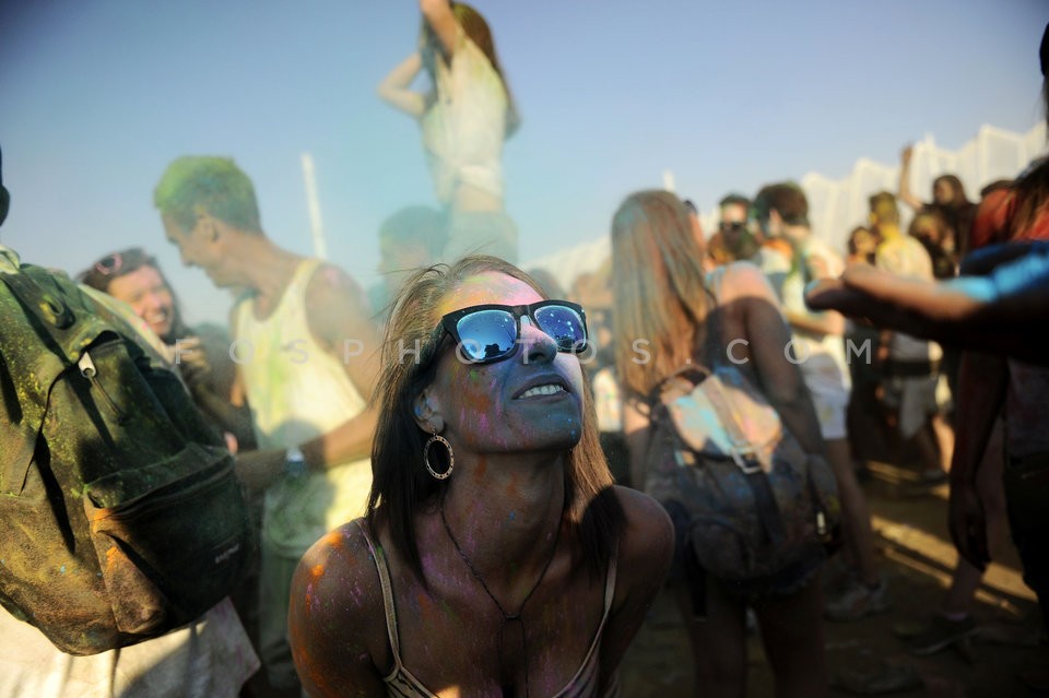 Colour Day Festival/ Φεστιβάλ χρωμάτων στην Αθήνα