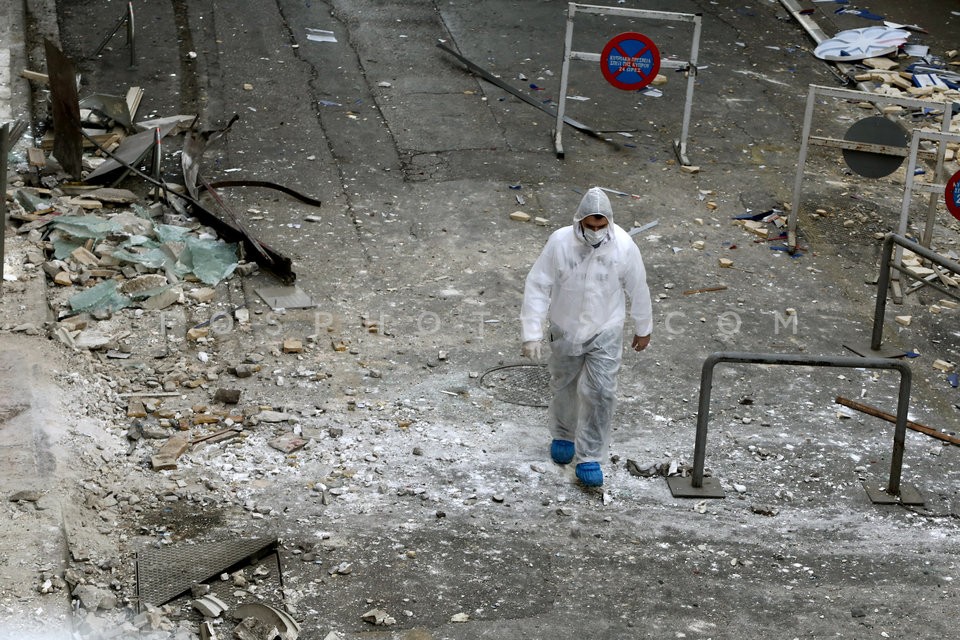 Bomb explosion at the offices of SEV in Athens  / Εκρηξη βόμβας στα γραφεία του ΣΕΒ στην Αθήνα