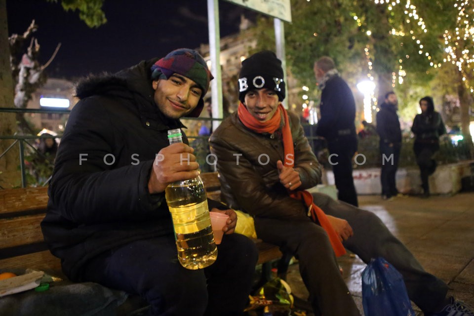 New Year's evening in Victoria Square, Athens  / Αλλαγή χρόνου στην πλατεία Βικτωρίας