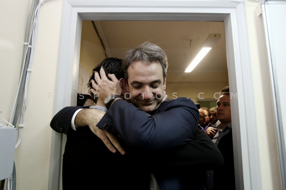 Kyriakos Mitsotakis wins New Democracy leadership  / Νίκη του Κυριάκου Μητσοτάκη στις εκλογές Νέας Δημοκρατίας