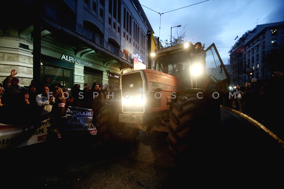 Greek farmers demonstrate in central Athens / Αγροτικό συλλαλητήριο στο Σύνταγμα