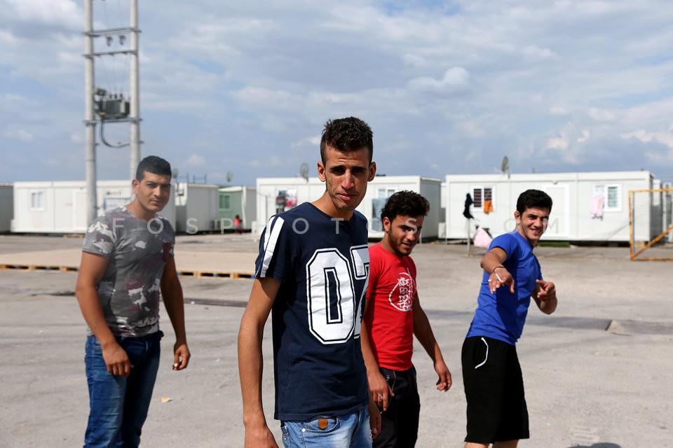 Skaramagas refugee camp / Κέντρο φιλοξενίας προσφύγων στον Σκαραμαγκά