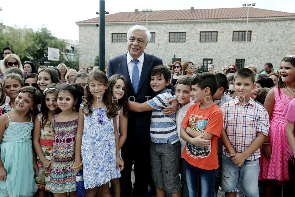 Greek President Prokopis Pavlopoulos at primary school in Egaleo, Athens /  Ο Πρόεδρος της Δημοκρατίας στο 4ο δημοτικό σχολείο στο Αιγάλεω