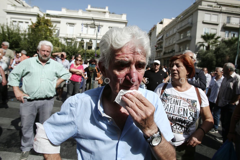 Pensioners in proetst march / Πορεία συνταξιούχων στο Μαξίμου