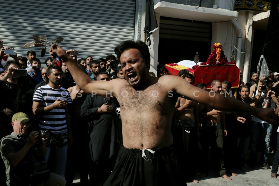 Day of Ashura  at Piraeus port / Γιορτή της Ασούρα στον Πειραιά