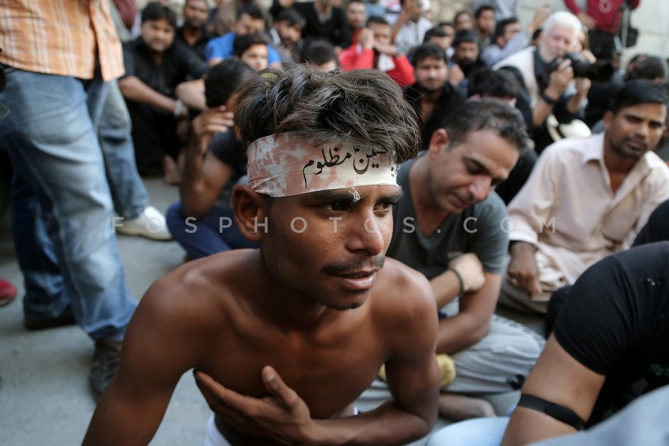 Day of Ashura  at Piraeus port / Γιορτή της Ασούρα στον Πειραιά