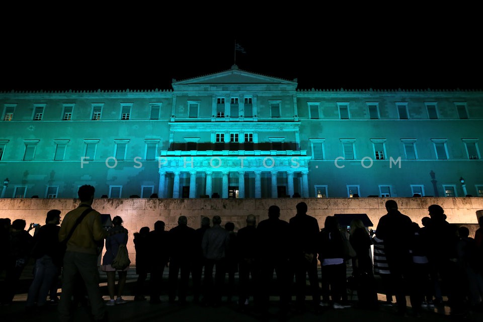 Greek Parliament in green / Φωταγώγηση του Ελληνικού Κοινοβουλίου με πράσινο χρώμα