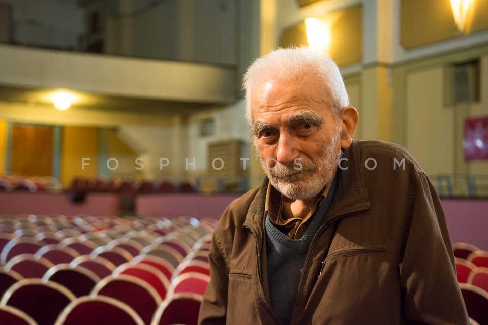 A 92 years old cinema called 'Palace' located in Pagkrati Athens 2016 / Ένας κινηματογράφος 92 χρονών που ονομάζεται Παλας και βρίσκεται στο Πααγκράτι Αθήνα 2016