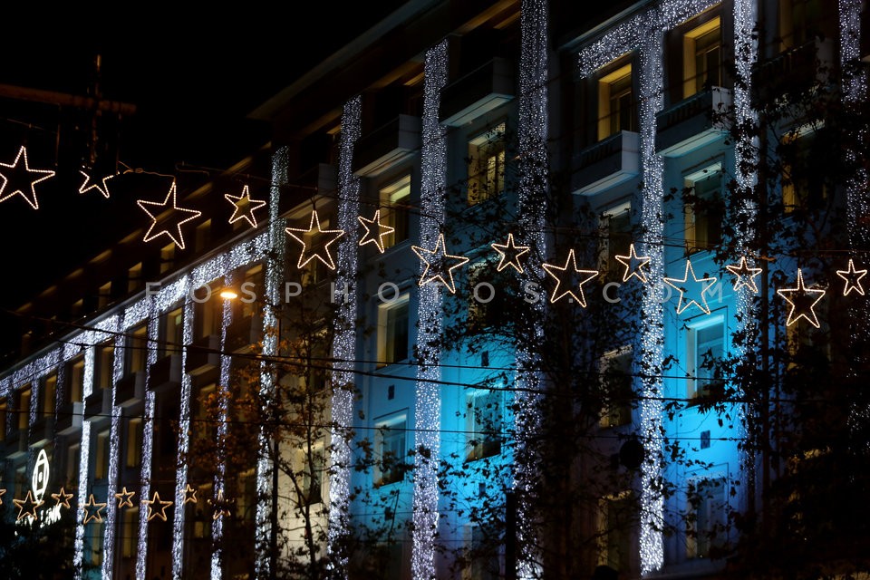 The city of Athens prepares for Christmas holidays / Η Αθήνα προετοιμάζεται για τα Χριστούγεννα