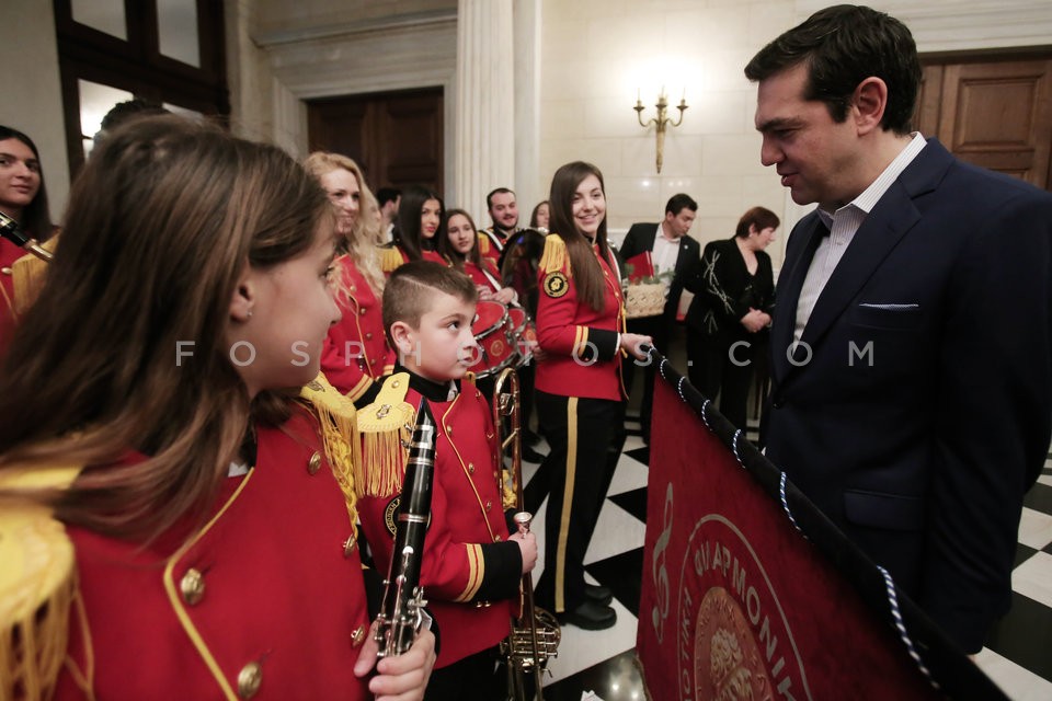 Christmas carols at Maximos mansion / Κάλαντα στο Μαξίμου