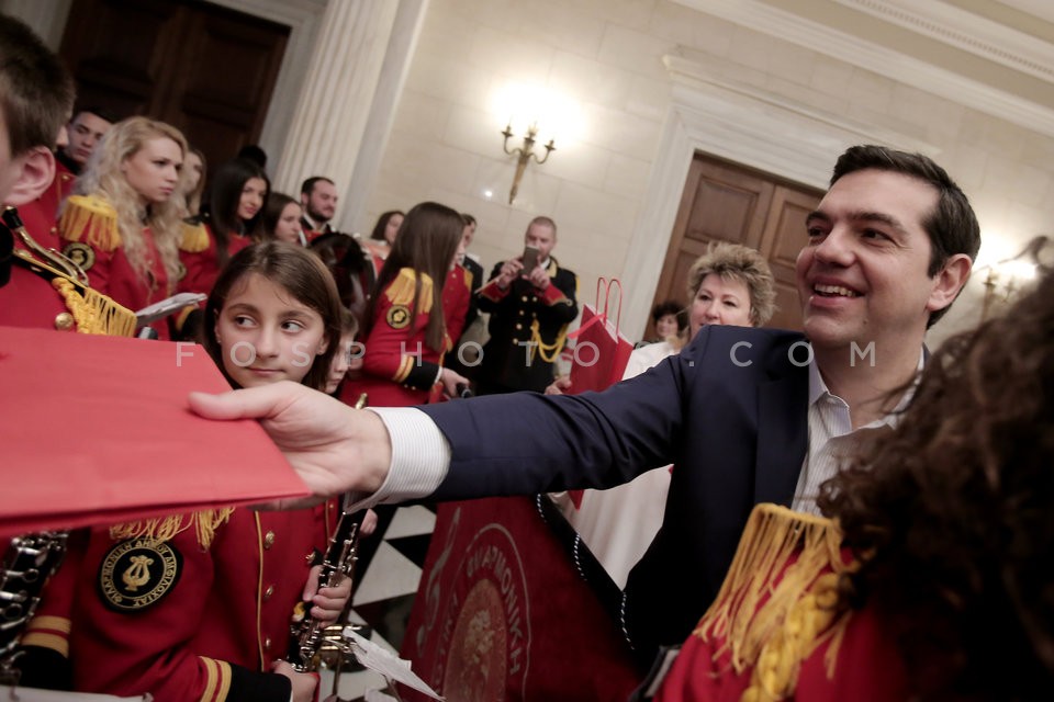 Christmas carols at Maximos mansion / Κάλαντα στο Μαξίμου