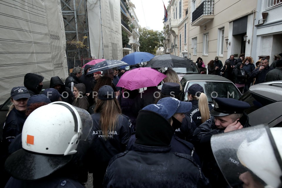 National Panhellenic Federation of Public Hospital Employees / Διαμαρτυρία της ΠΟΕΔΥΝ στο Μαξίμου