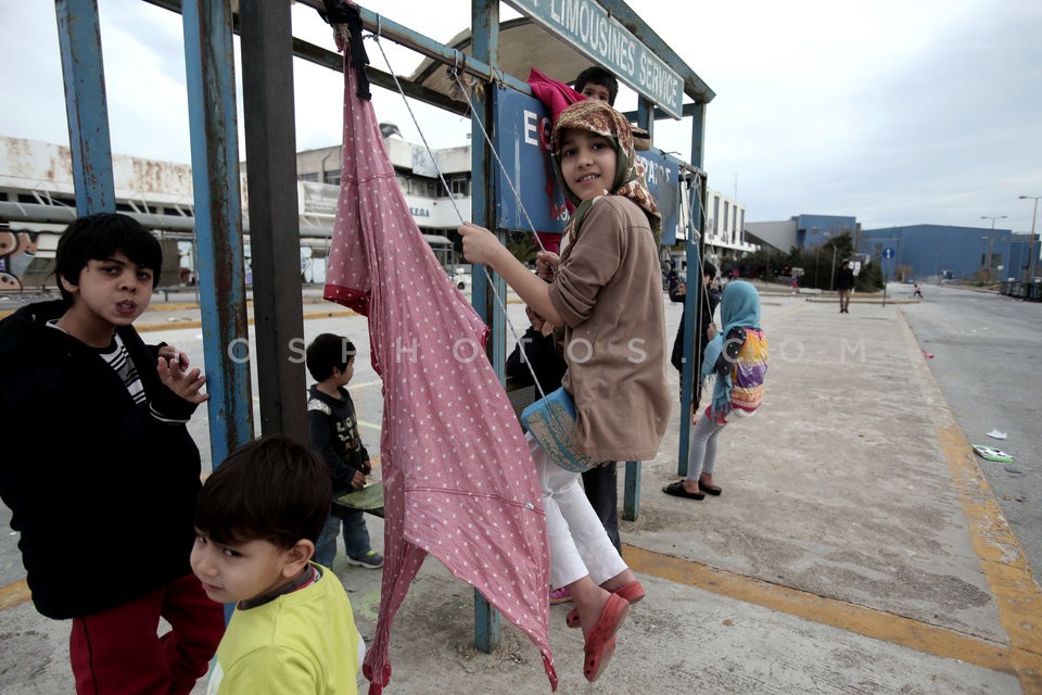 Refugee camp at Helliniko airport / Πρόσφυγες και μετανάστες στο Ελληνικό