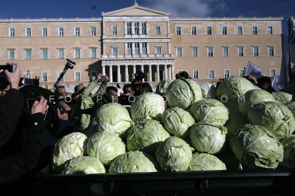 Protest rally by farmers in central Athens / Πανελλαδικό αγροτικό συλλαλητήριο