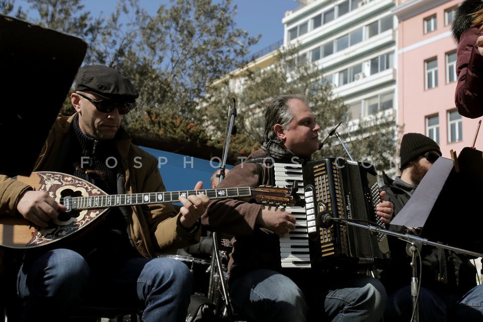 Tsiknopempti in central Athens / Τσικνοπέμπτη στο κέντρο της Αθήνας