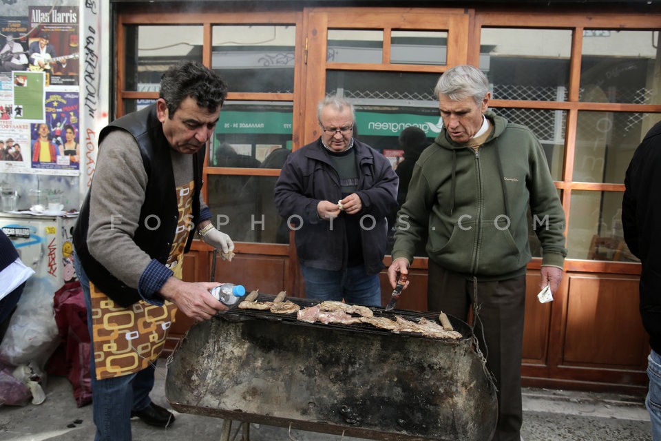 Tsiknopempti in central Athens / Τσικνοπέμπτη στο κέντρο της Αθήνας