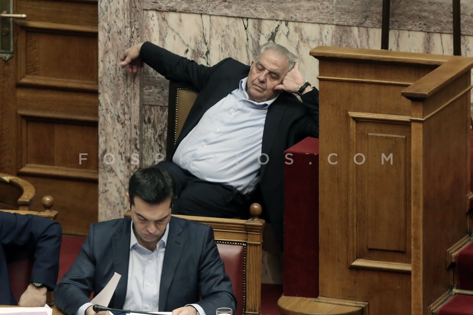 Greek Parliament / H Ώρα του Πρωθυπουργού