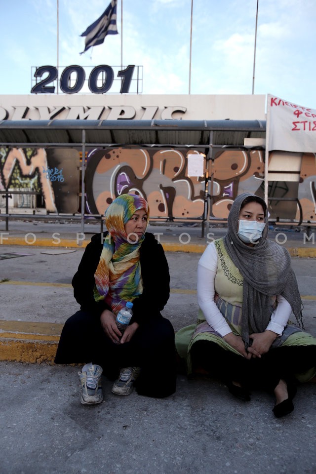 Protest rally at the refugee camp at Hellenikon airport / Συγκέντρωση στο κέντρο φιλοξενίας προσφύγων στο Ελληνικό