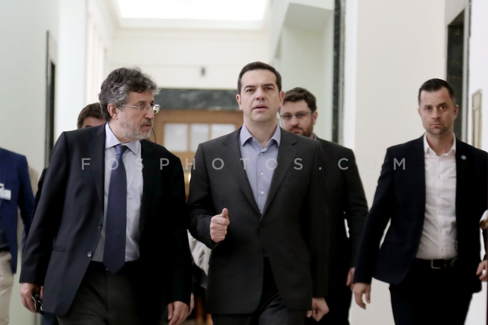 Parliament's committee on the constitutional revision / Επιτροπή για τη Συνταγματική Αναθεώρηση