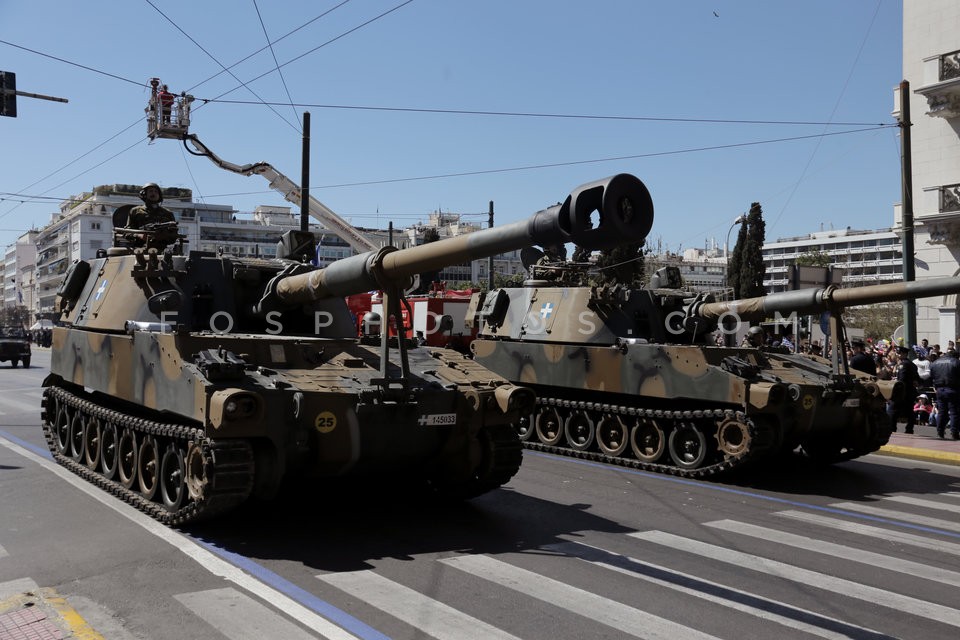 Military parade in Athens  / Στρατιωτική παρέλαση στην Αθήνα