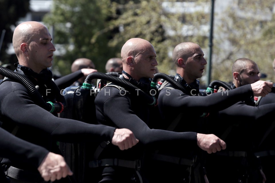 Military parade in Athens  / Στρατιωτική παρέλαση στην Αθήνα