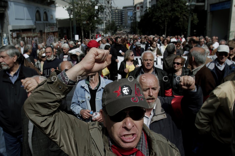 Paensioners protest in Athens / Συγκέντρωση διαμαρτυρίας συνταξιούχων