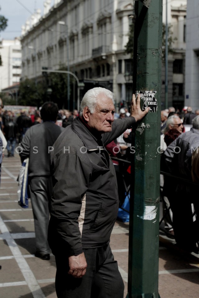 Paensioners protest in Athens / Συγκέντρωση διαμαρτυρίας συνταξιούχων