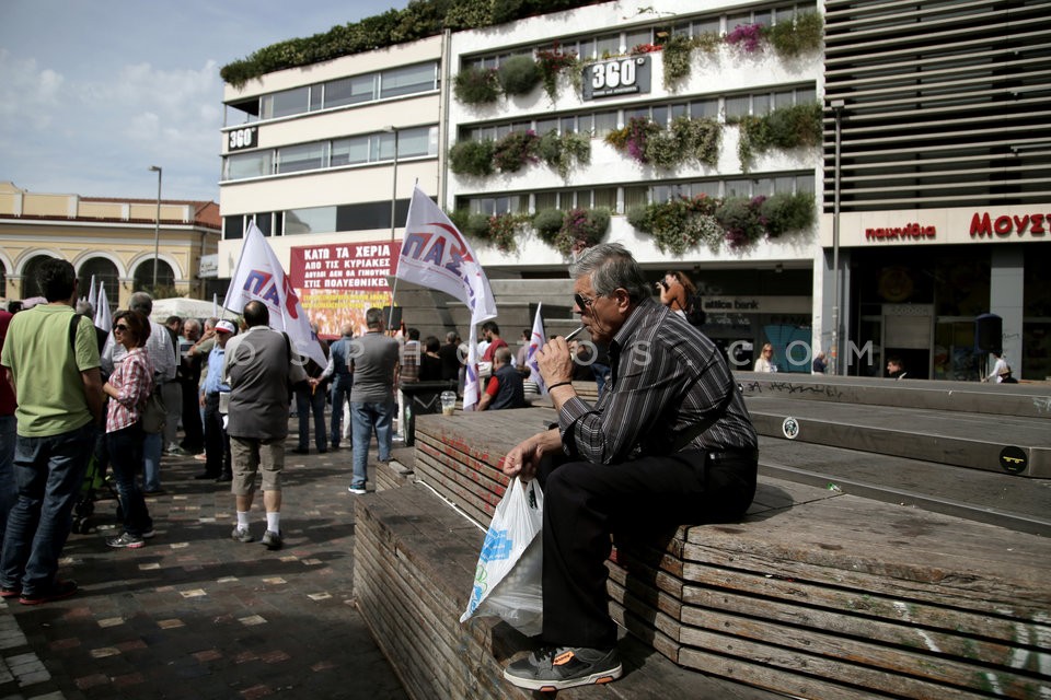 Rrotest rally against work on Sundays / Συγκεντρώσεις κατά του Κυριακάτικου ανοίγματος των καταστημάτων