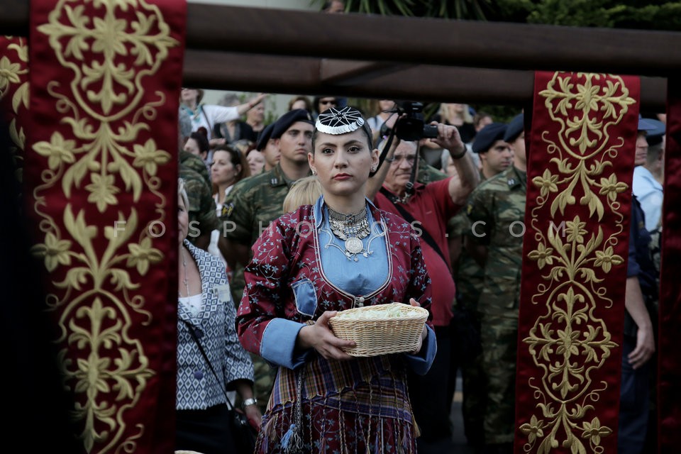 Orthodox Greece receives the Sacred Relics of St Helena / Υποδοχή του Τιμίου Ξύλου και του Σκηνώματος της Αγίας Ελένης