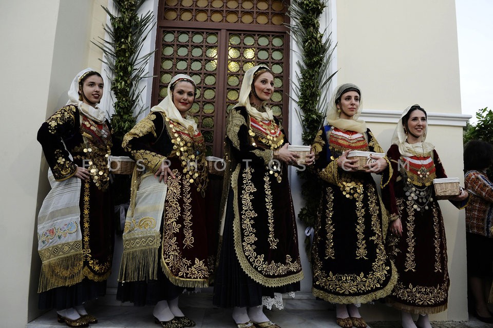 Orthodox Greece receives the Sacred Relics of St Helena / Υποδοχή του Τιμίου Ξύλου και του Σκηνώματος της Αγίας Ελένης