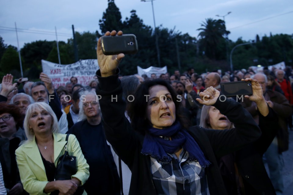 Protest rally at Syntagma square, Athens / Συναυλία - Συγκέντρωση στο Σύνταγμα