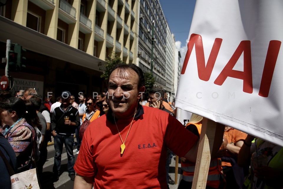 Protest at the Interior ministry / Συγκέντρωση ΠΟΕ - ΟΤΑ στο Υπ. Εσωτερικών