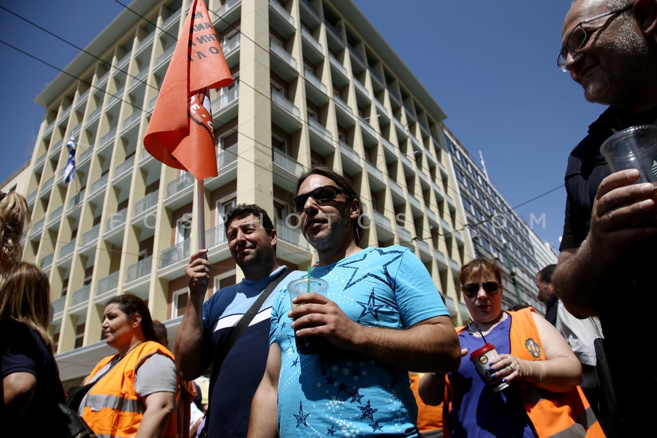 Protest at the Interior ministry / Συγκέντρωση ΠΟΕ - ΟΤΑ στο Υπ. Εσωτερικών