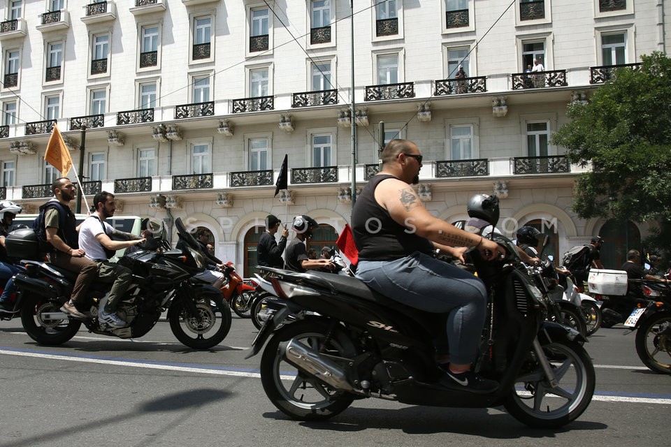 Motorized march in central Athens  / Συγκέντρωση-μοτοπορεία στο κέντρο της Αθήνας