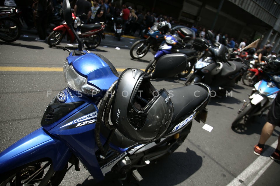 Motorized march in central Athens  / Συγκέντρωση-μοτοπορεία στο κέντρο της Αθήνας