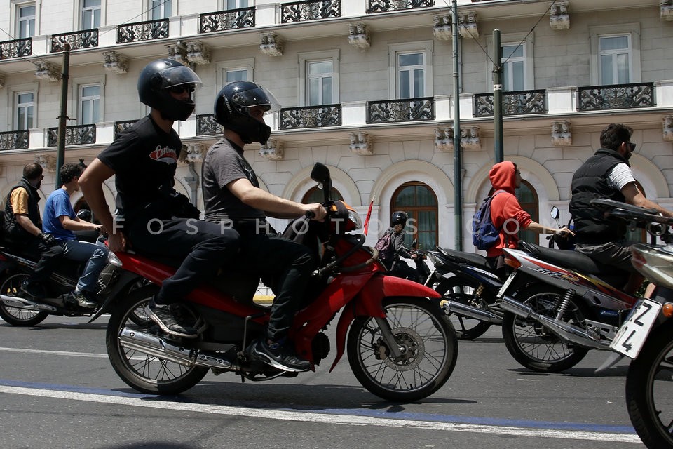 Motorized march in central Athens  / Συγκέντρωση-μοτοπορεία στο κέντρο της Αθήνας