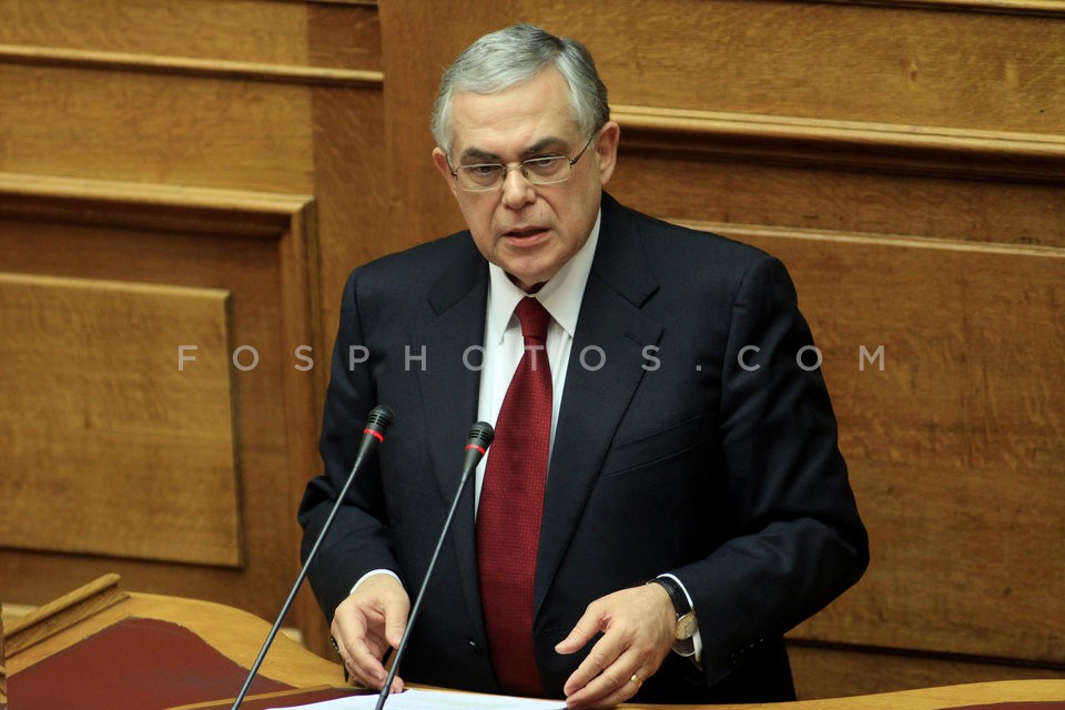 Archive photos of former Prime Minister Loucas Papademos / Φωτογραφίες Αρχείου του πρώην πρωθυπουργού Λουκά Παπαδήμου