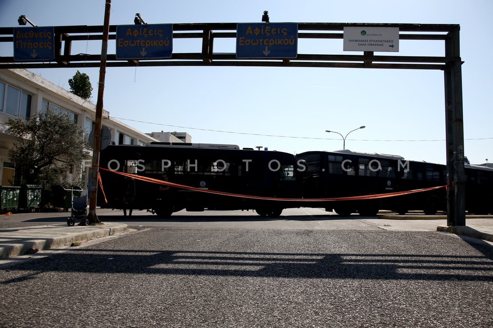 Evacuation of the refugee camp at the old Athens airport / Εκκένωση του Ελληνικού