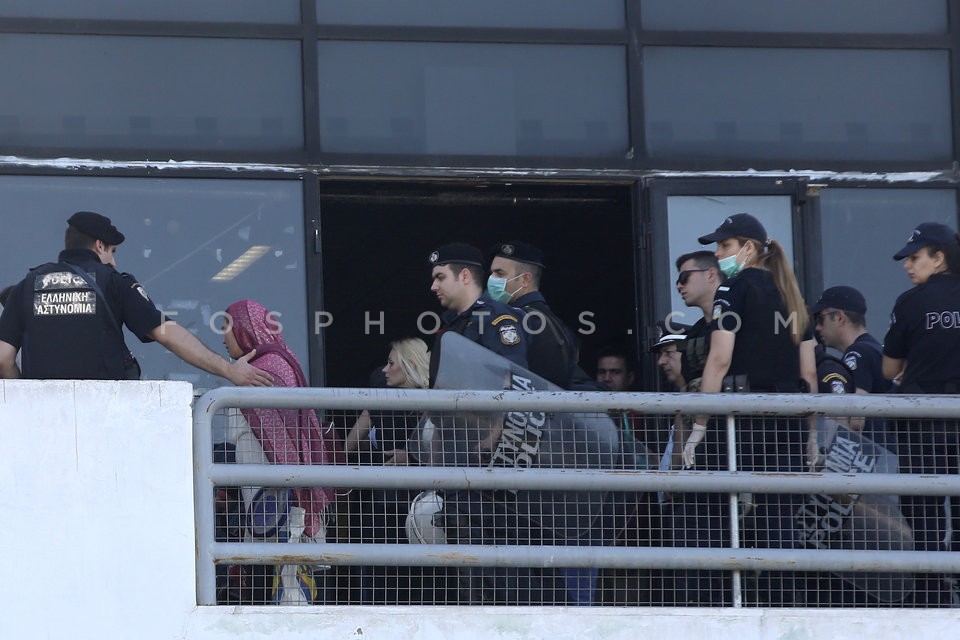 Evacuation of the refugee camp at the old Athens airport / Εκκένωση του Ελληνικού