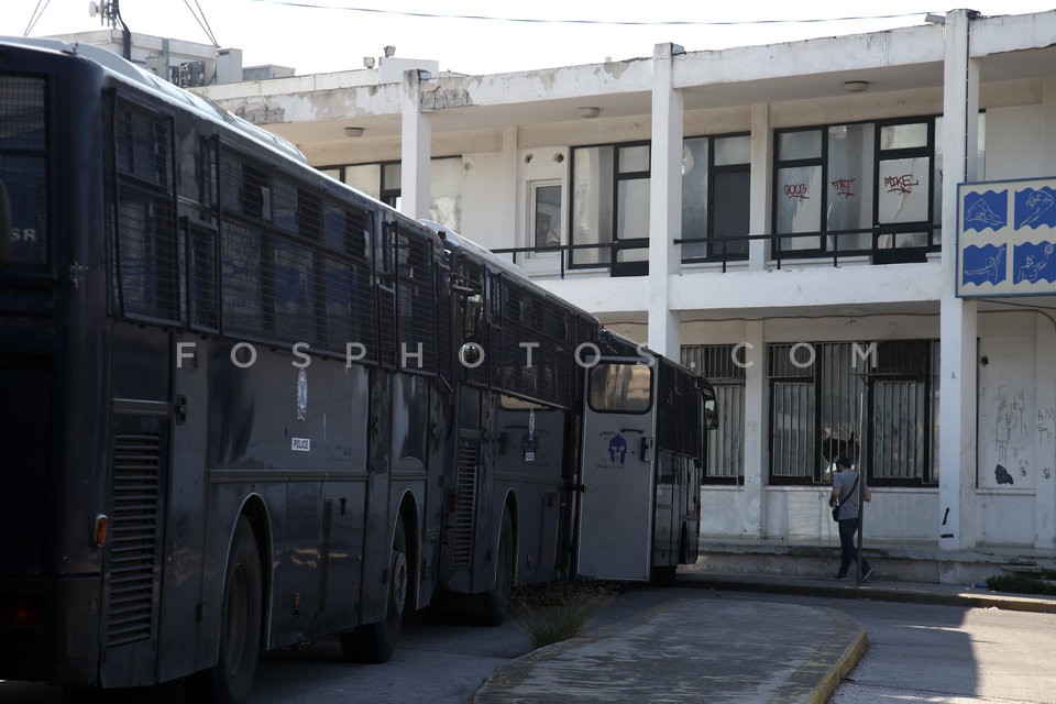 Evacuation of the refugee camp at the old Athens airport / Εκκένωση του Ελληνικού