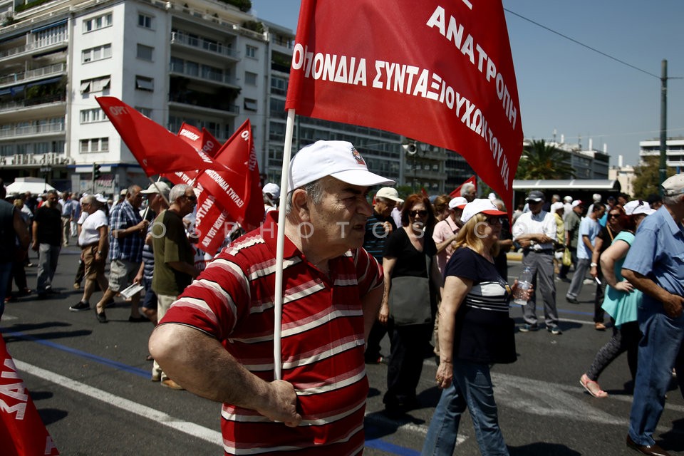 Pensioners march against austerity in Athens / Συλλαλητήριο συνταξιούχων στην Αθήνα