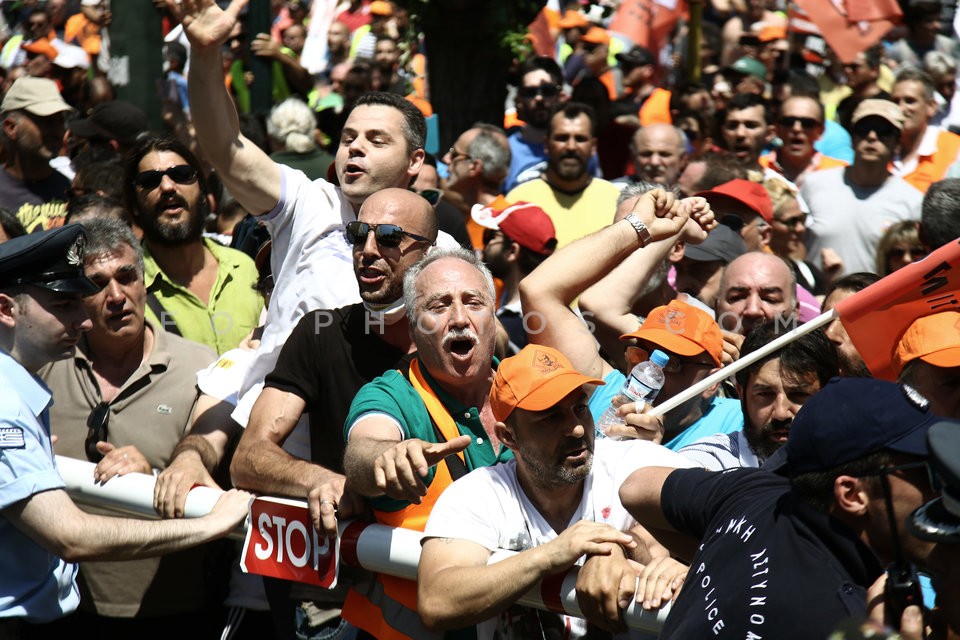 Workers in municipalities protest in central Athens /  Συλλαλητήριο ΠΟΕ - ΟΤΑ