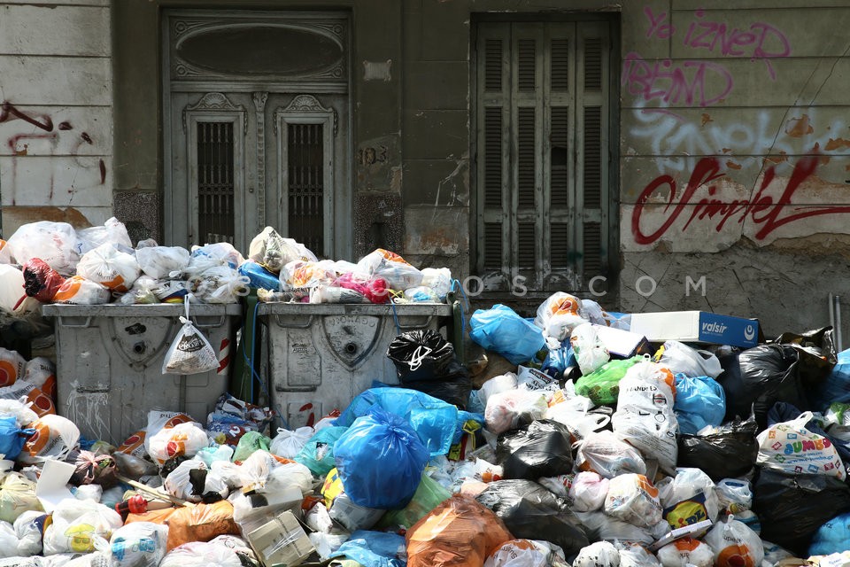 Municipal trash collectors on strike / Απεργία ΠΟΕ-ΟΤΑ