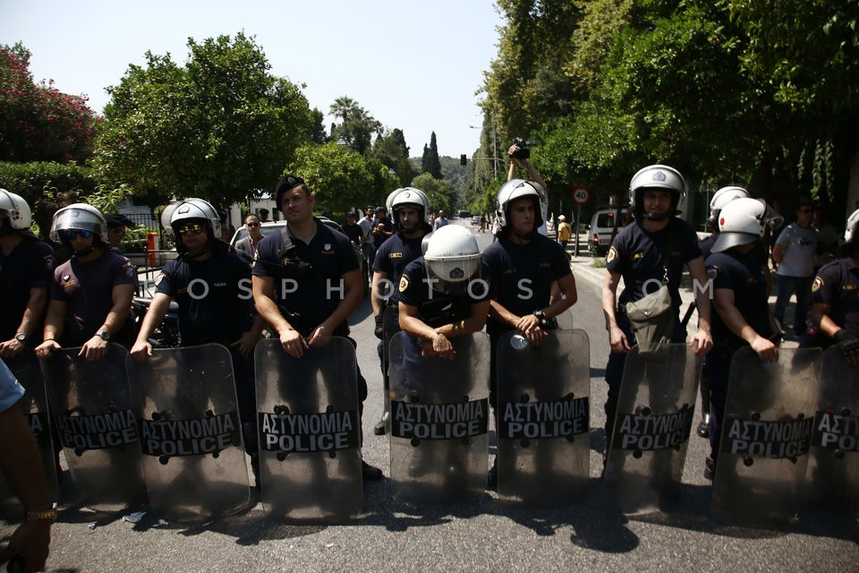 Municipal trash collectors on strike / Απεργία ΠΟΕ-ΟΤΑ