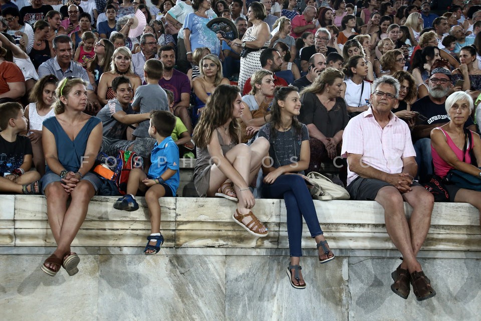 Charity concert Together We Can / Συναυλία του  «Όλοι Μαζί Μπορούμε»