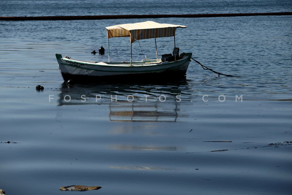 Oil pollution in the Saronic Gulf / Ρύπανση στο Σαρωνικό μετά τη βύθιση δεξαμενοπλοίου