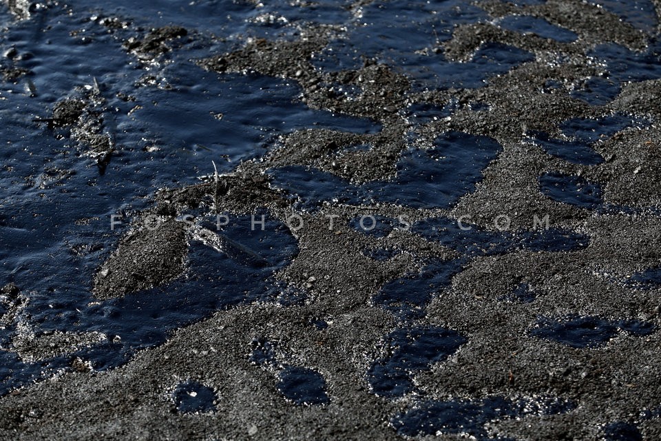 Oil pollution in the Saronic Gulf / Ρύπανση στο Σαρωνικό μετά τη βύθιση δεξαμενοπλοίου